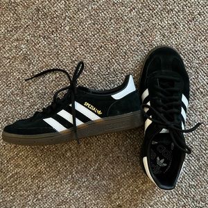 Adidas Spezial size 6.5 US men’s, 7.5/8 women’s